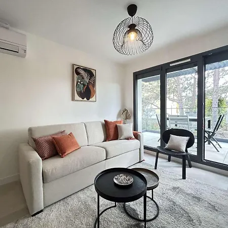 **sainte-maxime: Neuf 2 Pieces, Terrasse, Clim, 4 Couchages** - Fr-1-226-519